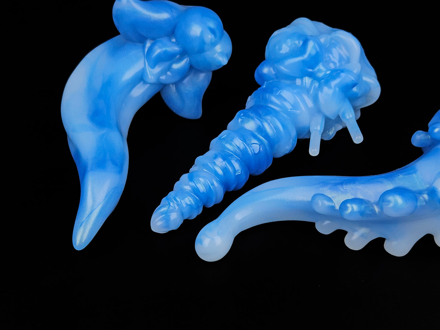 「FULMINOUS HYDREIGON」Three-headed Dragon, Flesh Petal & Horns, Parasitic Muscle Bundle, Dragon Scales