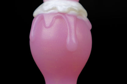 Master4Fancy Dunbi anal plug in soft pink color, front view, dessert-inspired beginner-friendly design,cup detail