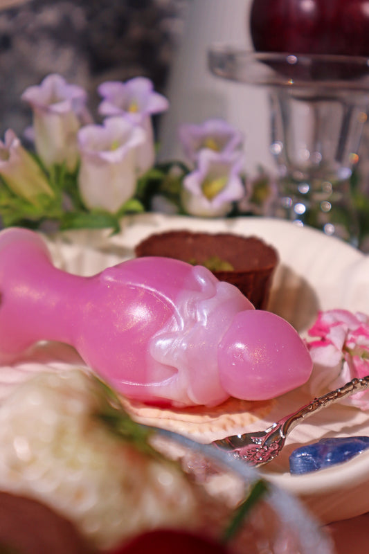 Master4Fancy Dunbi anal plug in soft pink color, front view, dessert-inspired beginner-friendly design