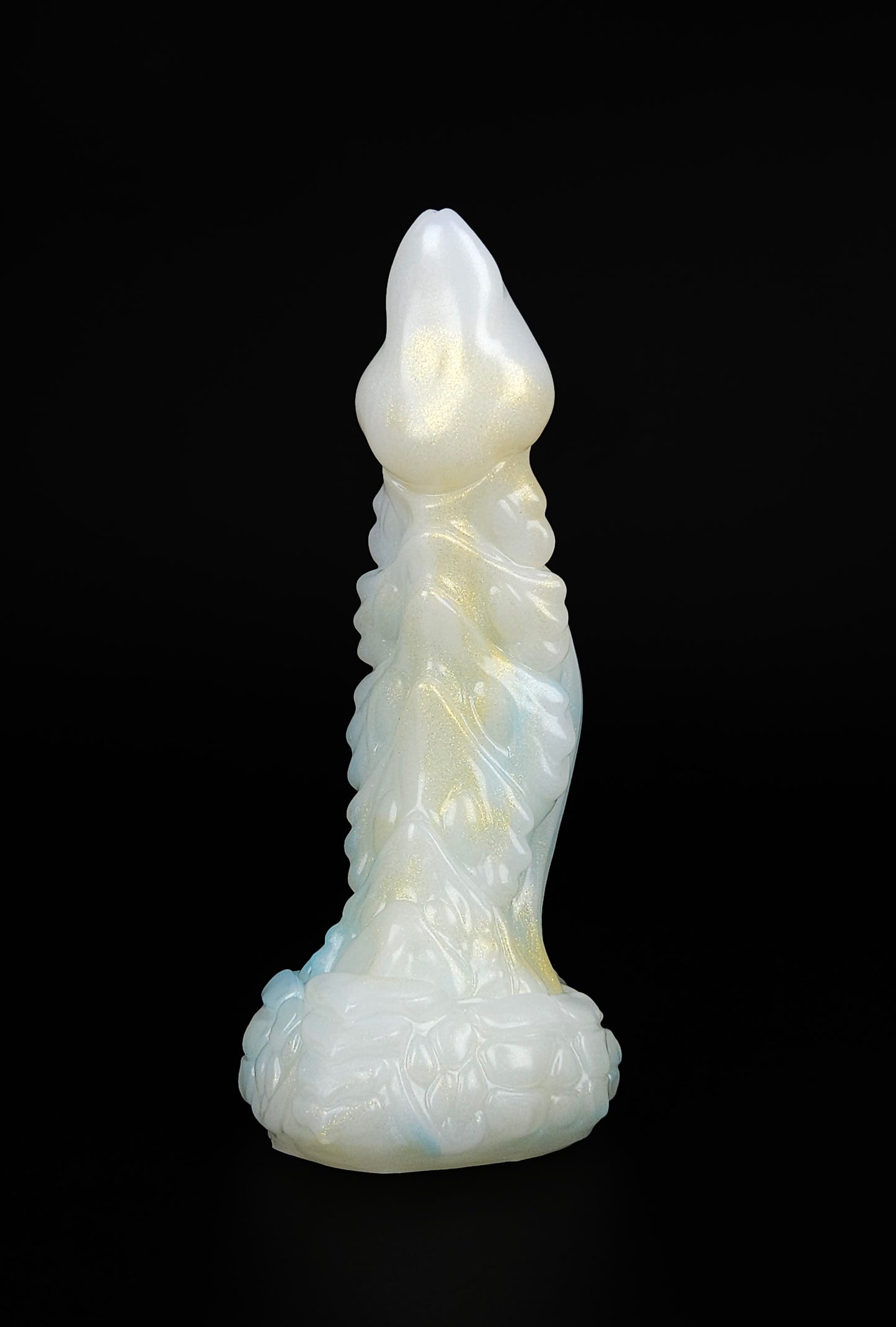 「FLASH OF PREY」Gobi Desert Raptor, Female Alpha, Erect Clitoris, Blowhole, Bony Plate Scales